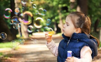 Ile godzin pracuje się w banku? Ile godzin pracuje się w banku?