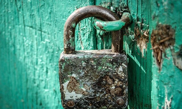 Jakie są najważniejsze zasady bezpieczeństwa w Internecie? Jakie są najważniejsze zasady bezpieczeństwa w Internecie?