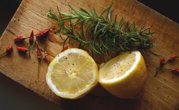 Z kim się najpierw przywitać? Z kim się najpierw przywitać?